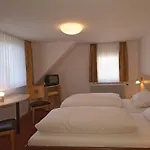 Hotell Haus Am Berg Trier