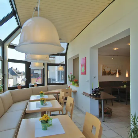 Haus Am Berg 호텔 트리어