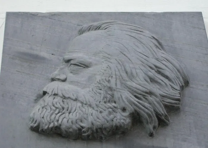 Hotel Haus Am Berg Trèves