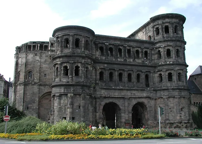 Haus Am Berg Hotel 2*